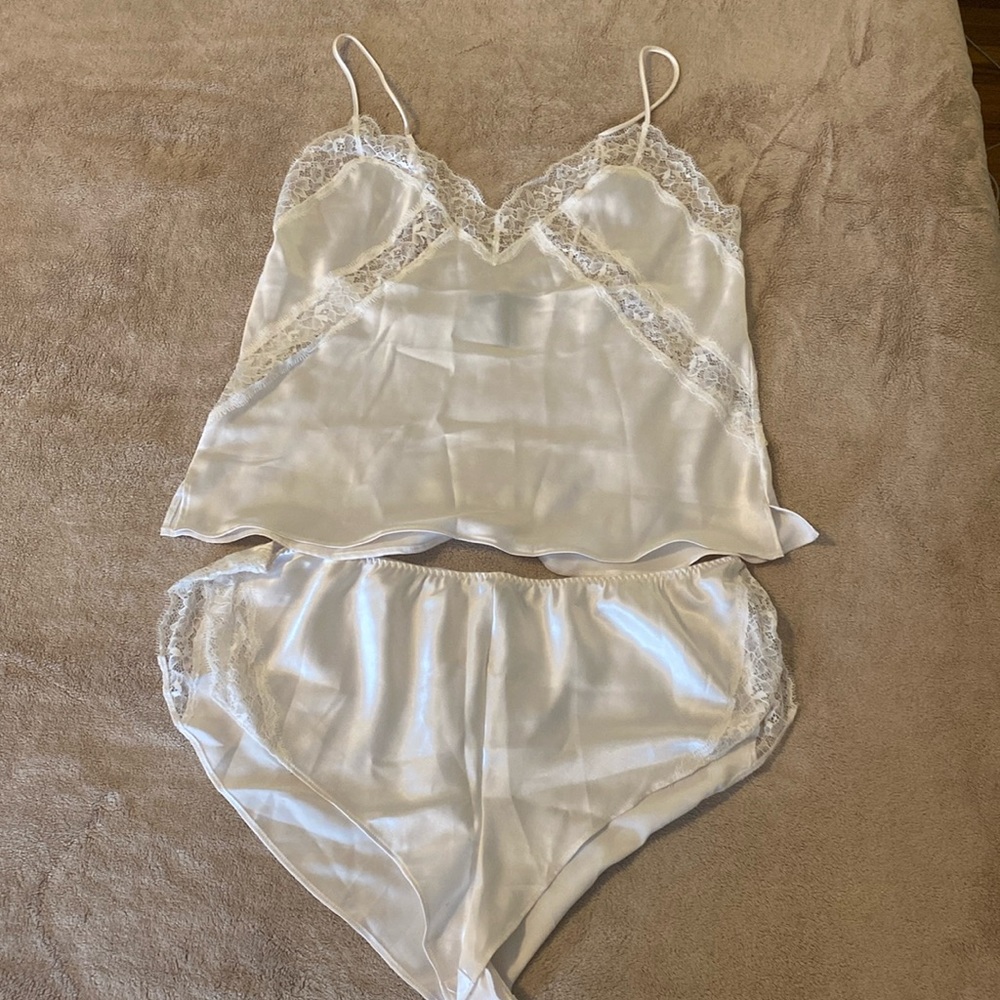 Size medium Victoria’s Secret pajamas